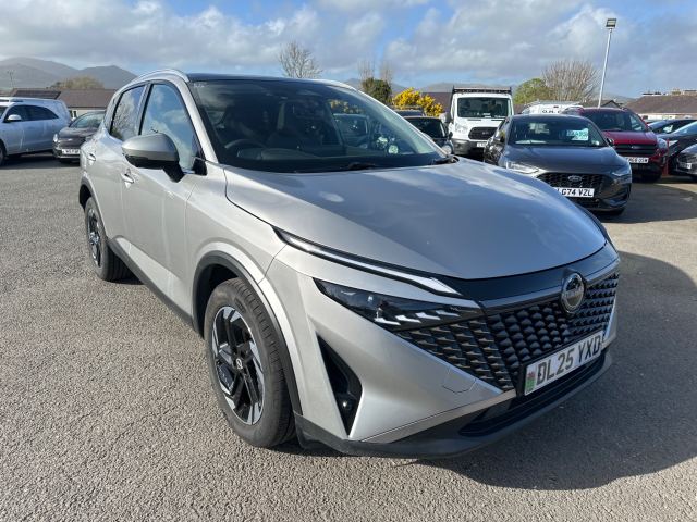 2025 (25) Nissan Qashqai 1.3 DIG-T MHEV N-Connecta SUV 5dr Petrol Hybrid Manual Euro 6 (s/s) (140 ps) (Q3189)